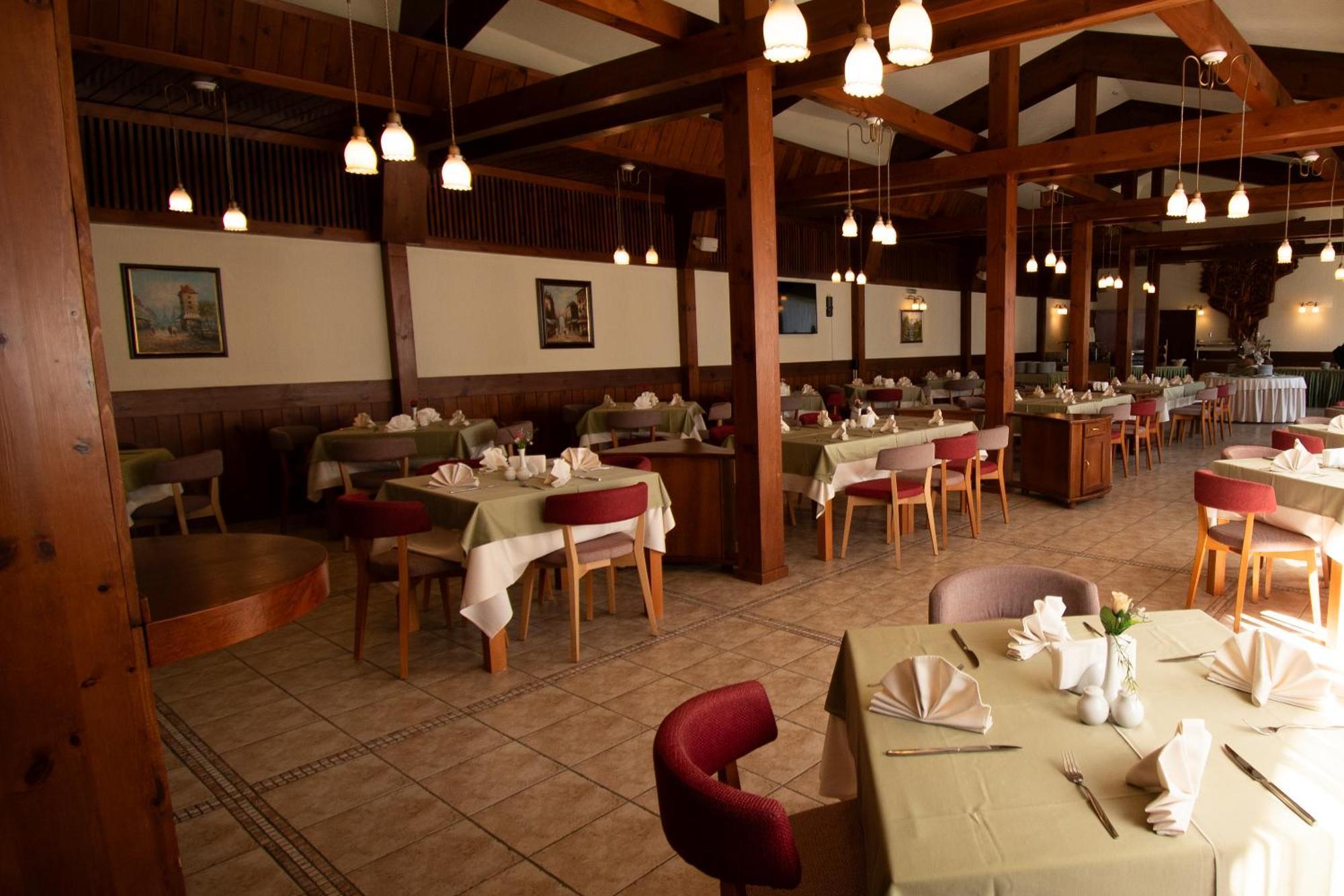 Hotel Pirin Bansko Buitenkant foto